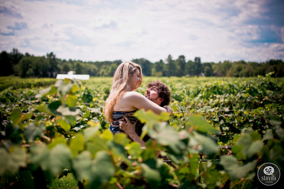 Andy_Ashley_Engagement_Session_Flag_Hill_Winery_Lee_NH (9)